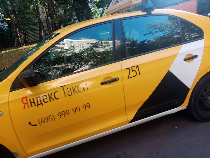 В Москве увеличат субсидии такси и каршерингу