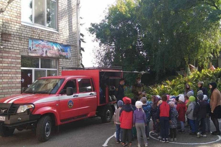 Рослеспрофсоюз провел в Брянске праздник к Дню защиты детей