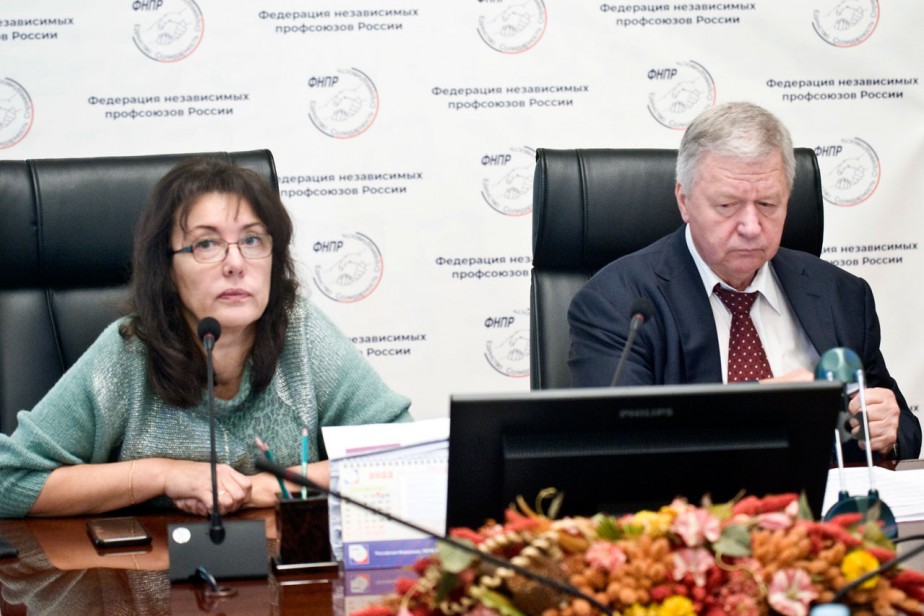 И цифра, дочь прогнозов трудных