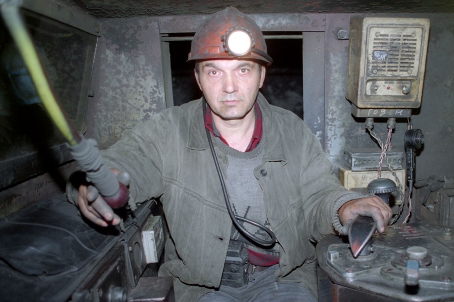 Ниточка, иголочка, шахтерская звезда