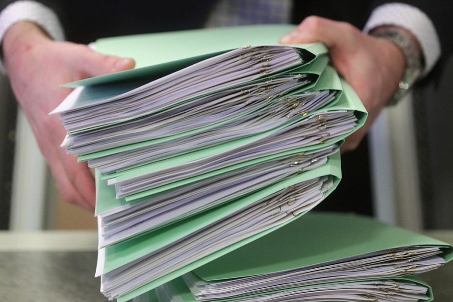 Дефицит бюджета 2023 года составит почти 3 трлн рублей