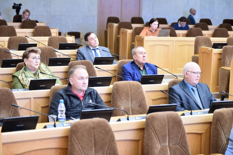 Профсоюз работников лесных отраслей призвал повысить рост зарплат в Республике Коми