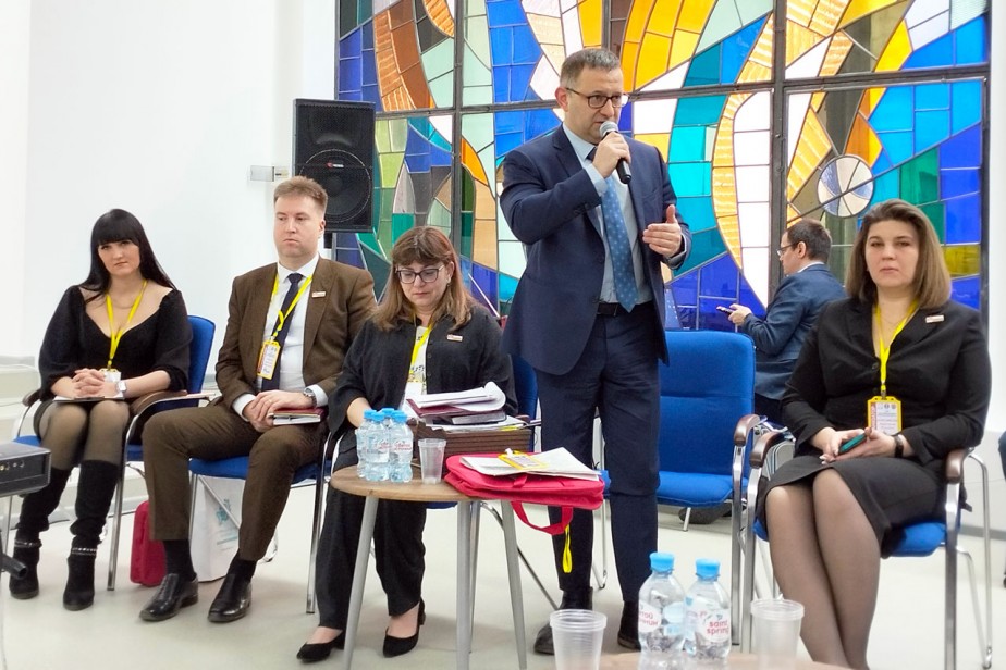 Поворот на Победу