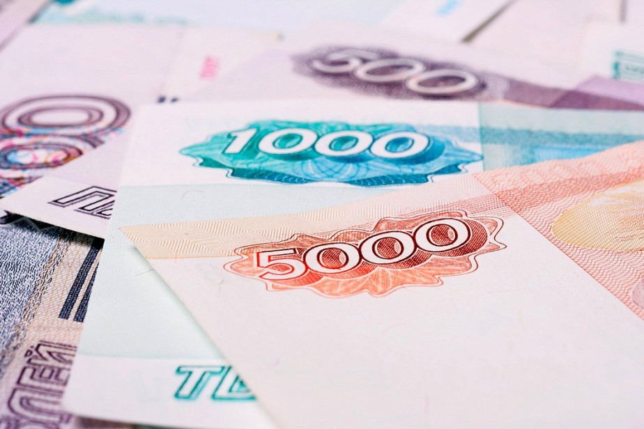 Депутаты не поддержали повышение МРОТ до 30 тысяч рублей