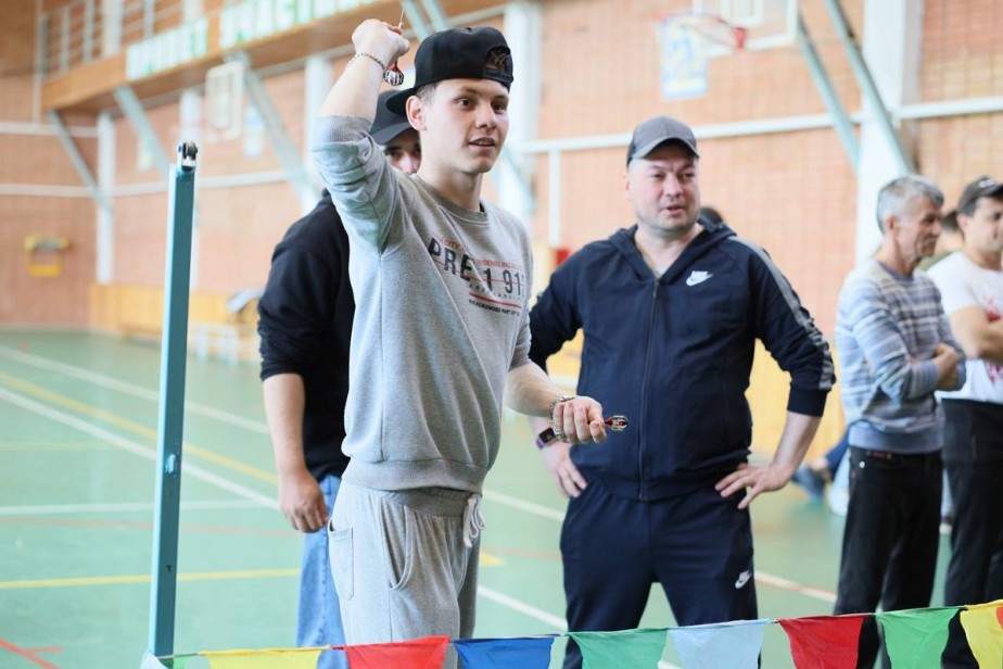 Соревнования по домино, дартс, шашкам и прыжкам через скакалку прошли среди членов профсоюза Лениногорской ТППО