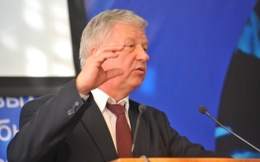 Шмаков напомнил работодателям о мирном Майдане