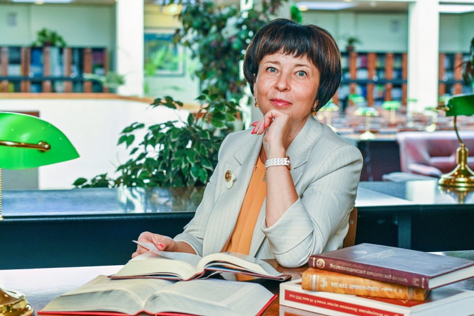 Первая рядом с Запесоцким