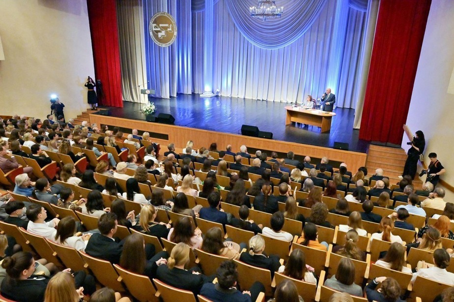 Использовать опыт прошлого, стремиться в будущее