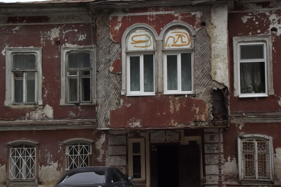 Жители аварийных домов получат жилье вне очереди