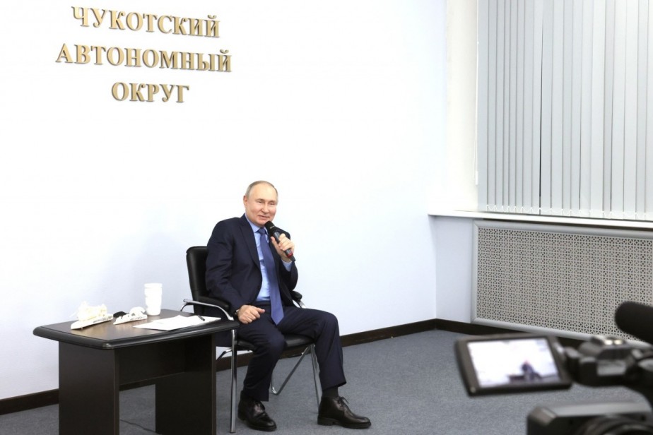 Путин выступил за освобождение многодетных дальневосточников от налогов на жилье