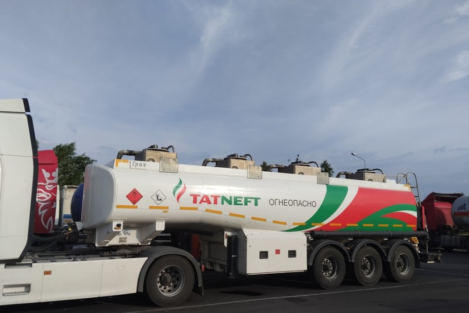 Правительство запретило экспорт бензина из РФ