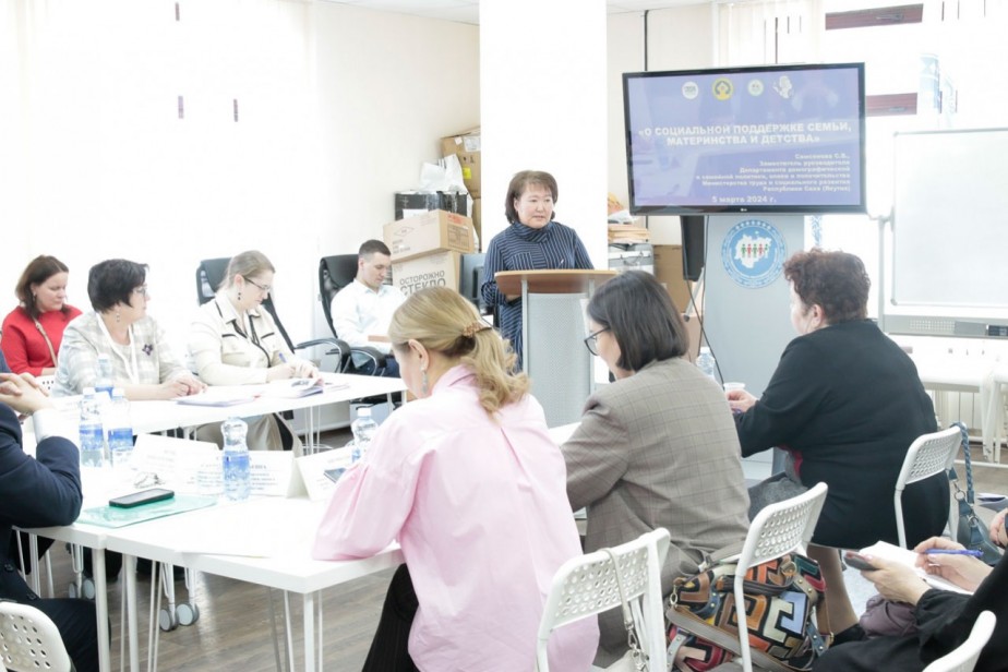 О чем говорят трудящиеся женщины