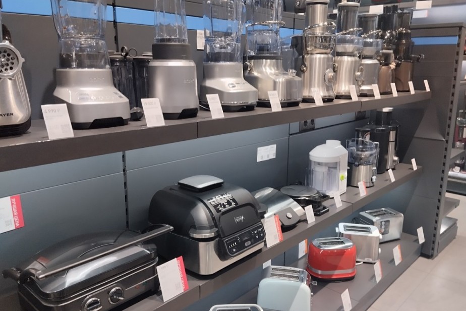 С 1 апреля в России подорожает электроника и бытовая техника