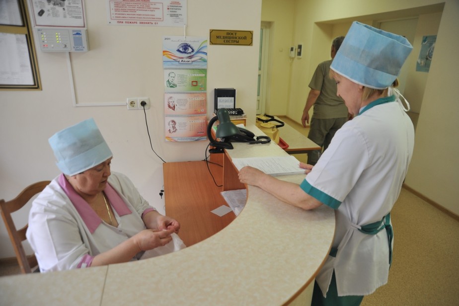 В регионы направили рекомендации по изменению структуры зарплаты медиков