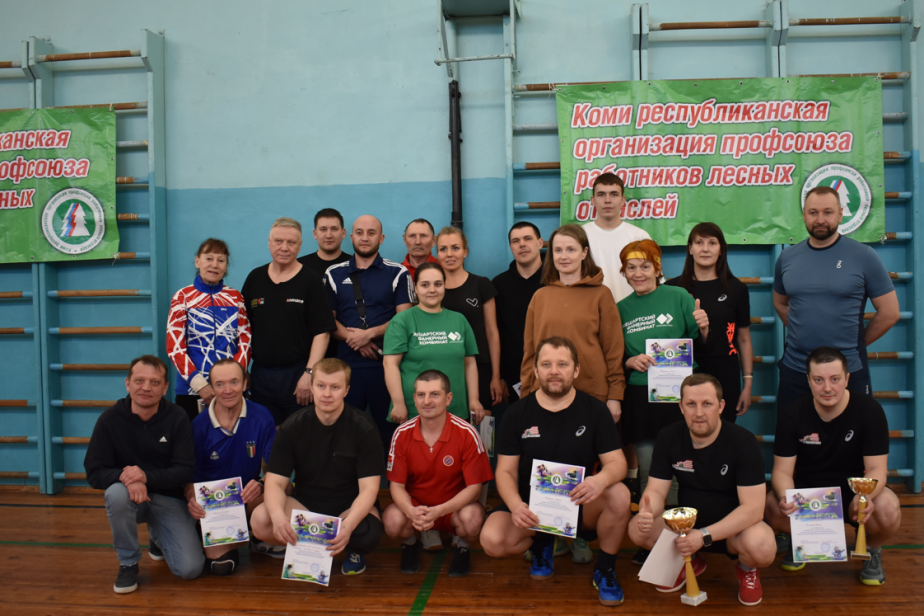 Соревнования по настольному теннису прошли среди профсоюзных организаций Республики Коми