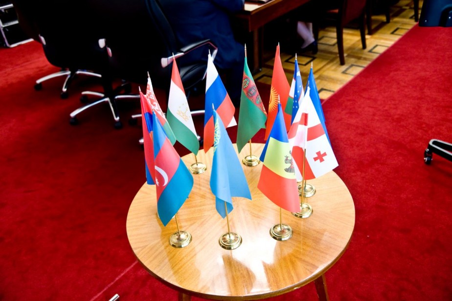 В странах СНГ снизилось зарплатное неравенство