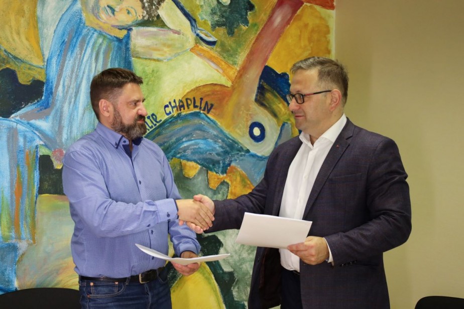 Газета «Солидарность» и агентство «Домовой и партнеры» подписали договор о сотрудничестве