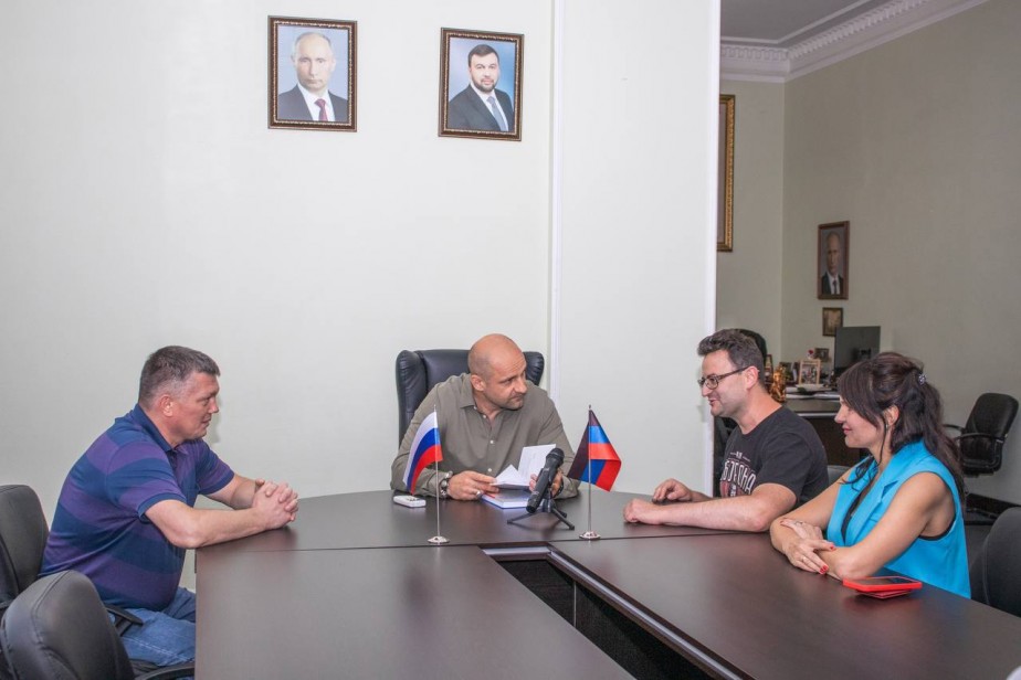 «Zа СВОих»: профсоюзы России помогут ДНР защитить гражданское население