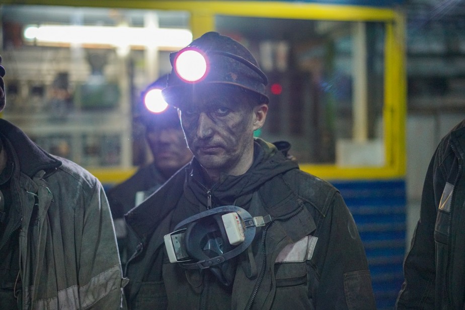 Шахтерам Луганска выплатят все долги по зарплате