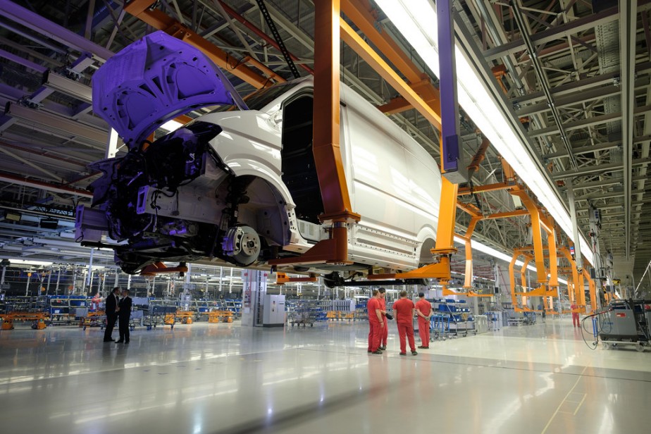 Volkswagen оправдывает решение закрыть два завода в Германии