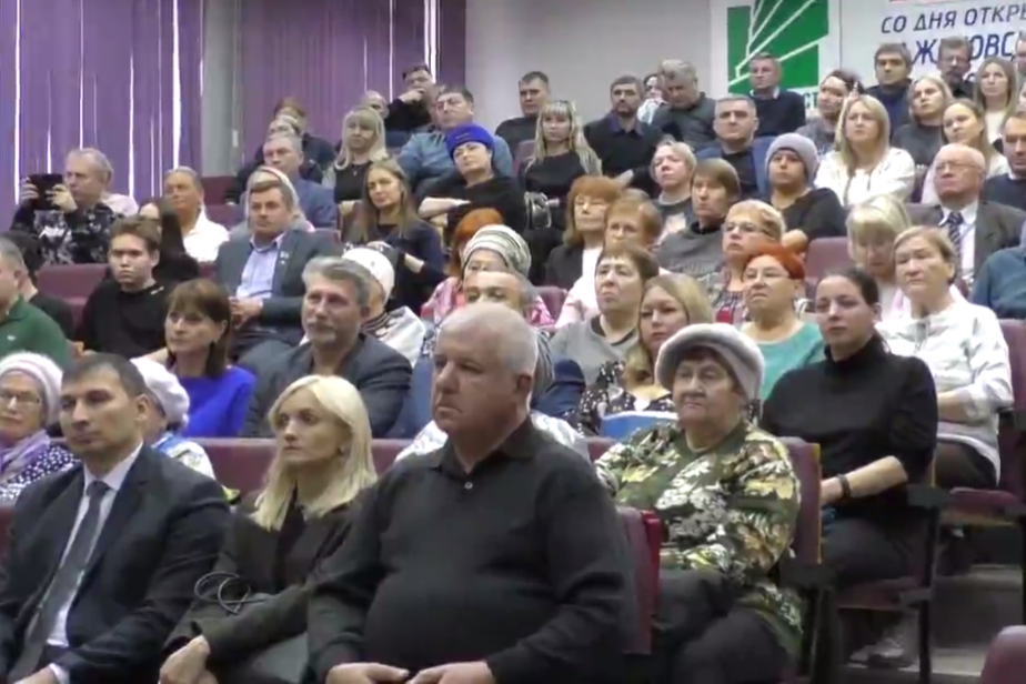 Состоялась встреча профсоюзного актива ПАО "Ураласбест" с делегацией профсоюзов Республики Таджикистан