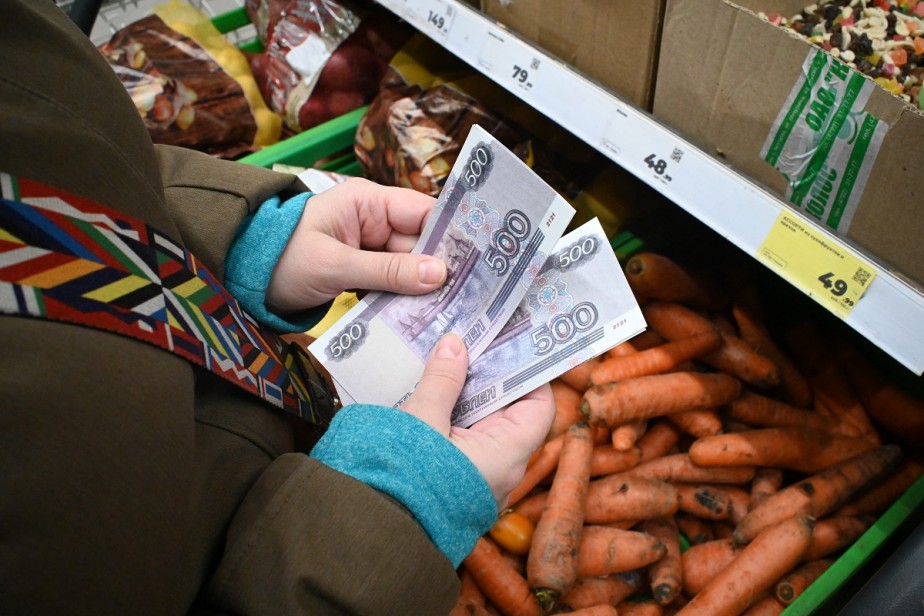 Мишустин призвал чиновников обратить внимание на цены Мишустин призвал чиновников обратить внимание на цены