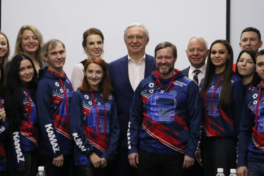 Участники фестиваля «Наше время-Безнен заман» встретились с руководством и профорганизацией ПАО «КАМАЗ»