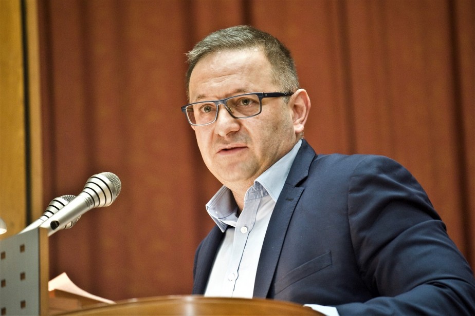 Зампред ФНПР назвал скрытой дискриминацией вопросы работодателей о планах материнства