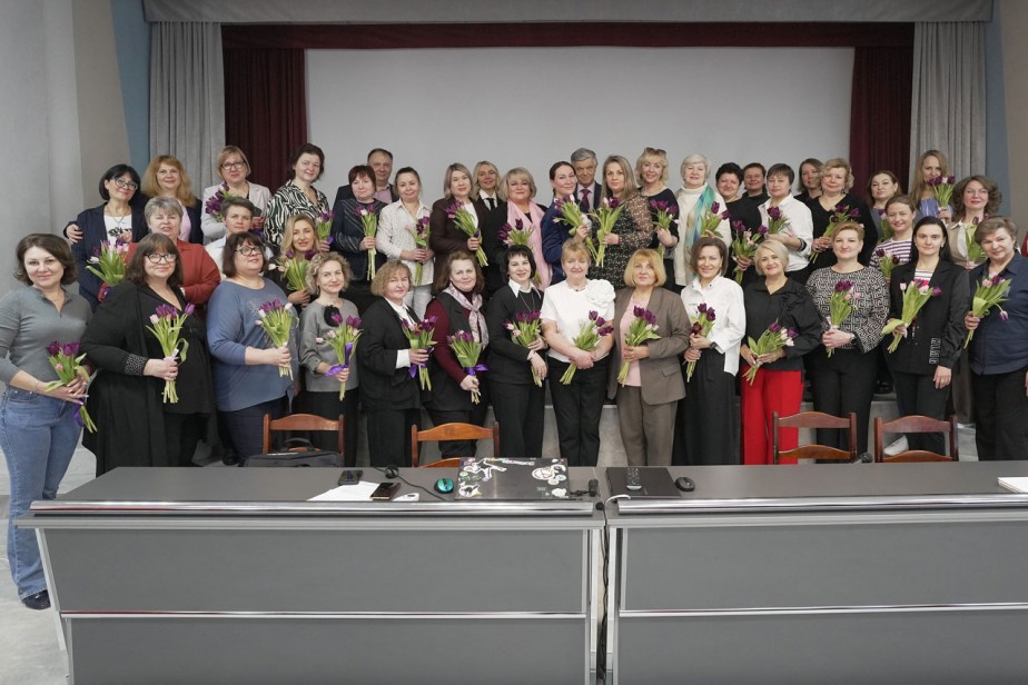 Между нами, девочками