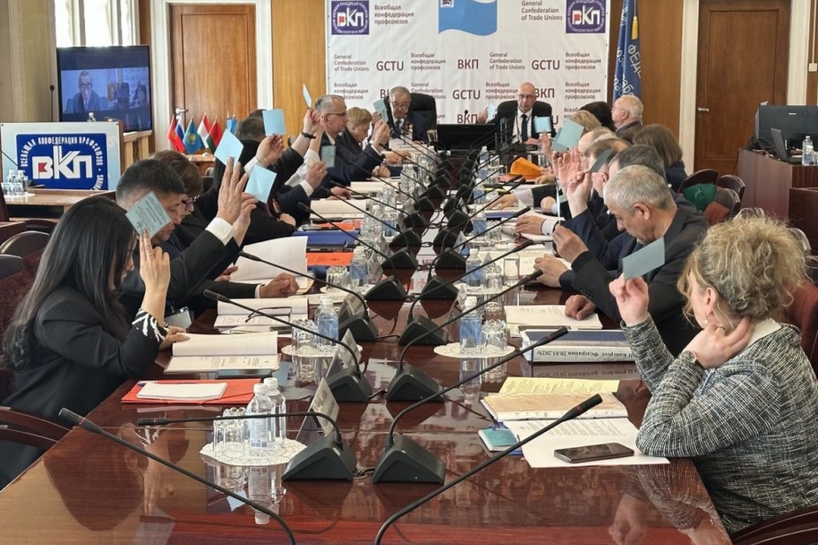 Денис Журавлев возглавил Международную федерацию профсоюзов работников лесных отраслей СНГ