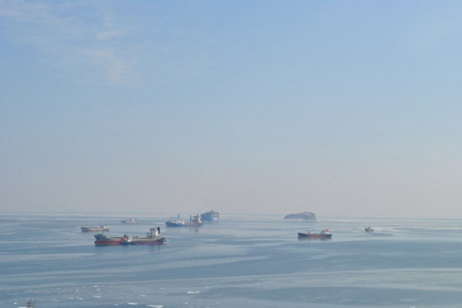 Все японские морские порты не работали из-за забастовки докеров