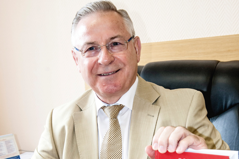 Гладков Николай: Повесть о настоящем юристе