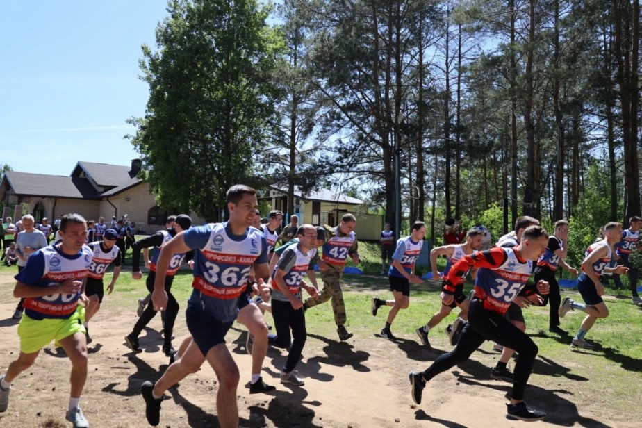 Камазовцы вышли на старт легкоатлетического кросса