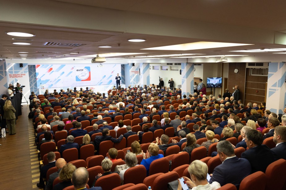 Две вехи одной дороги