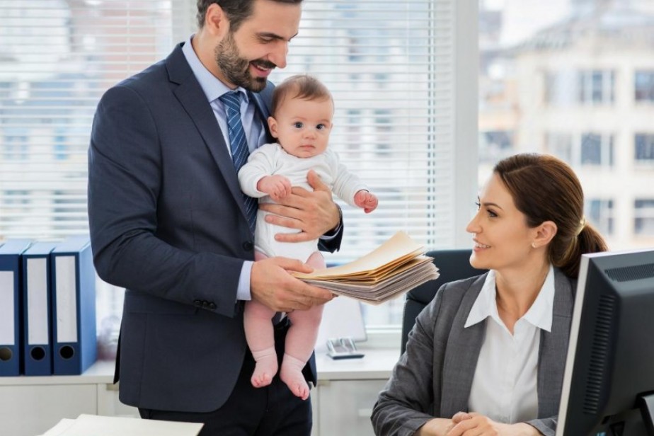 Минтруд: если мать не может подать заявление на отпуск по уходу за ребенком, это могут сделать за нее родственники Минтруд: если мать не может подать заявление на отпуск по уходу за ребенком, это могут сделать за нее родственники