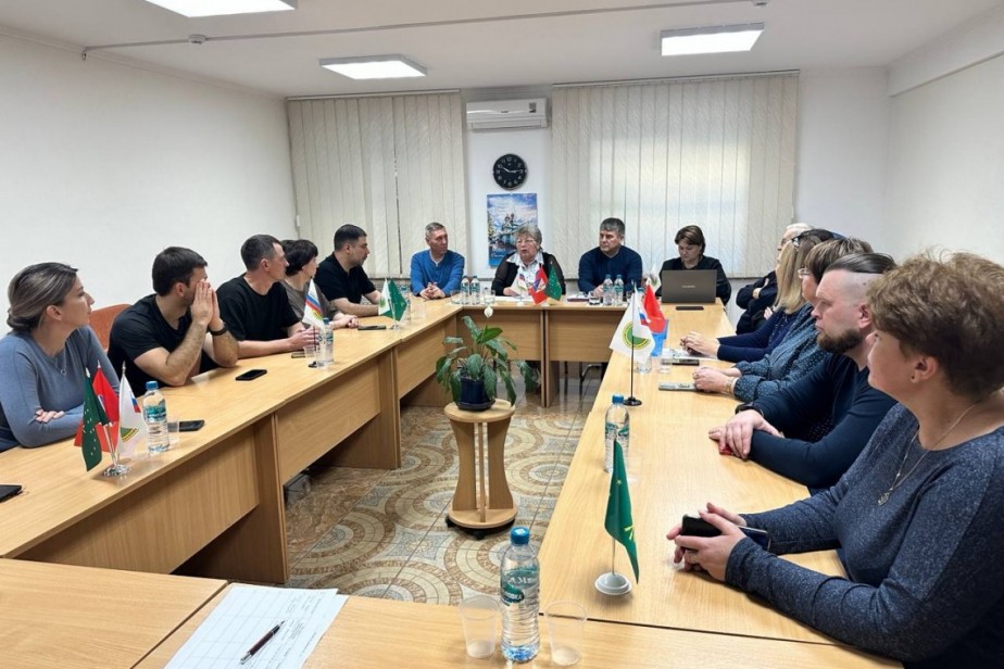 Наставничество в профсоюзе: Адыгея поделилась опытом с Севастопольской профорганизацией госучреждений Наставничество в профсоюзе: Адыгея поделилась опытом с Севастопольской профорганизацией госучреждений