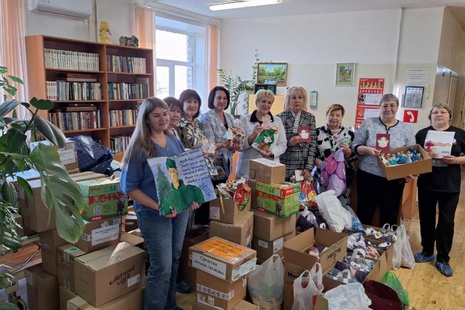 Сладкие подарки военному госпиталю доставлены от «первички» АВТОВАЗа