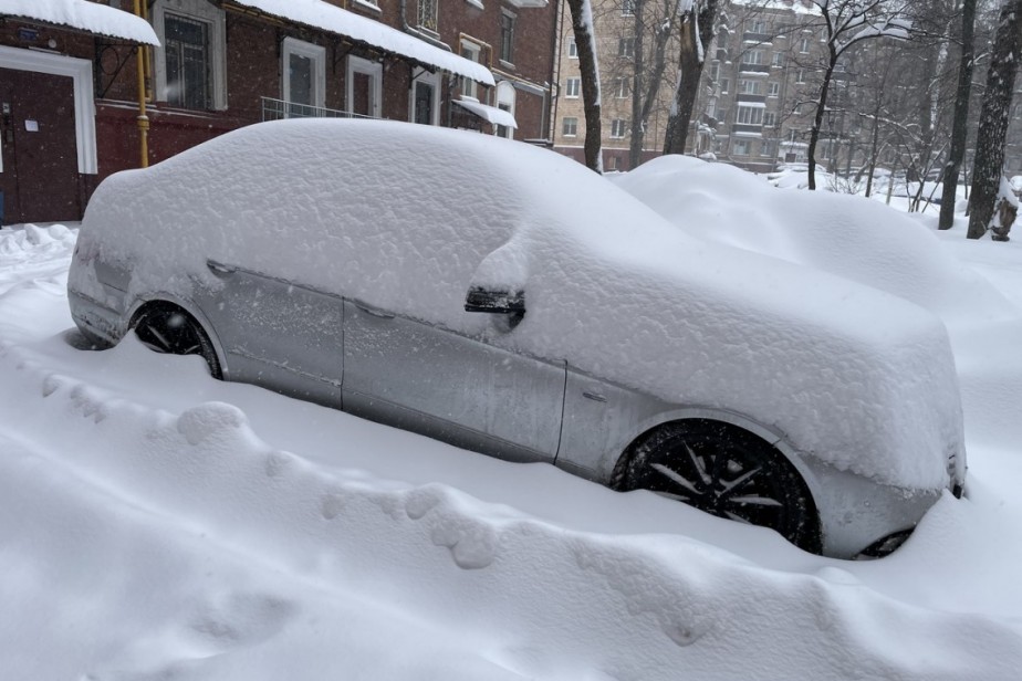 В Госдуме предложили отправлять работников на удаленку в снегопады