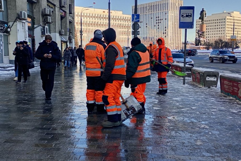 Каждая третья компания нанимает на работу иностранцев