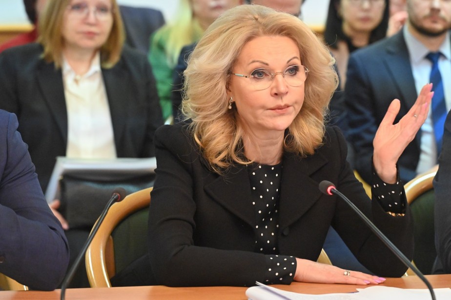 Голикова заявила о сохраняющемся дефиците врачей и медсестер