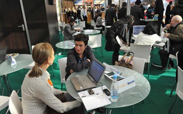 Офисным сотрудникам придется зарегистрироваться