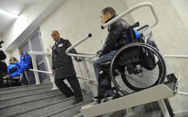 Волонтеры проверили столичные вокзалы на «доступную среду»