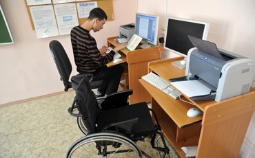 Пособия на больных детей будут платить дольше