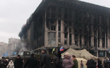 Мэр Киева считает, что ремонтировать Дом профсоюзов бессмысленно