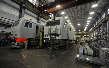 В простой, паровоз!