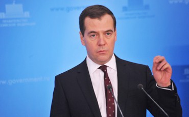 Медведев вернул накопительную часть пенсии