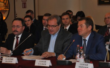 Эксперты считают, что России надо печатать деньги