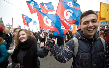 ФНПР и «Союз труда» приняли участие в праздничном шествии