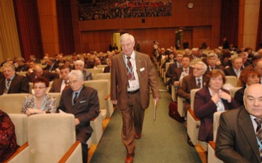 Лев Миронов не будет баллотироваться на пост председателя Нефтегазстройпрофсоюза