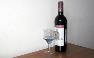 Ученые: бокал красного вина повышает работоспособность